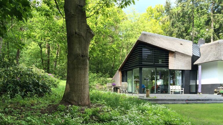 Waarom een doordacht beplantingsplan het verschil maakt binnen een exclusief tuinontwerp